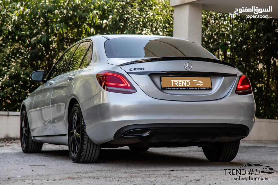 Mercedes C200 2019 Mild hybrid Night Package   السيارة وارد و المانيا