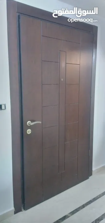 شقة طابقية للبيع او للإيجار في شارع مكة - ref : 14562