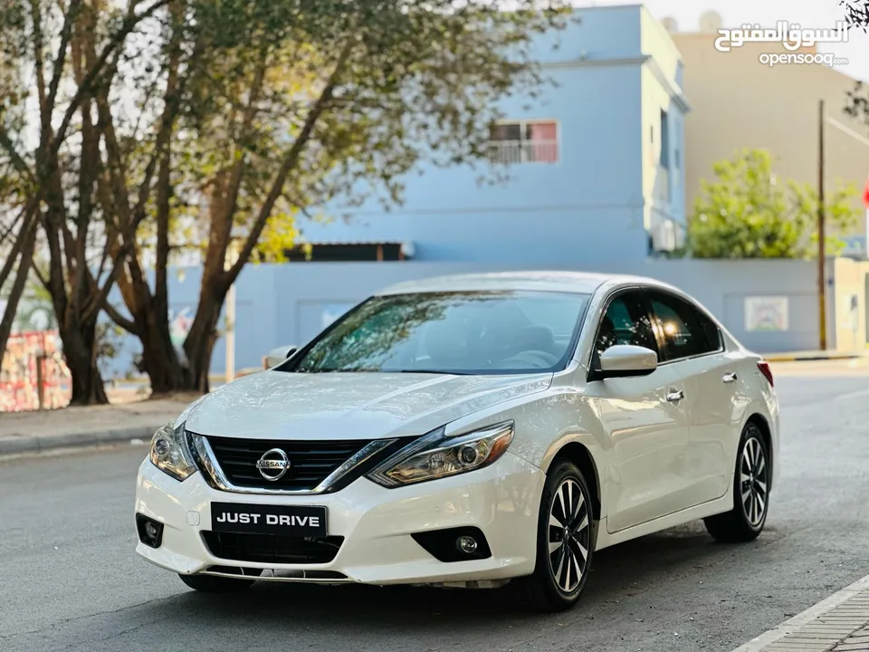 NISSAN ALTIMA 2017 MODEL VERY WELL-MAINTAINED CAR