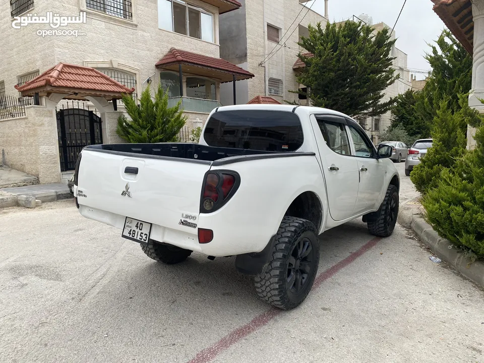 ميتسوبيشي 4x4 L200