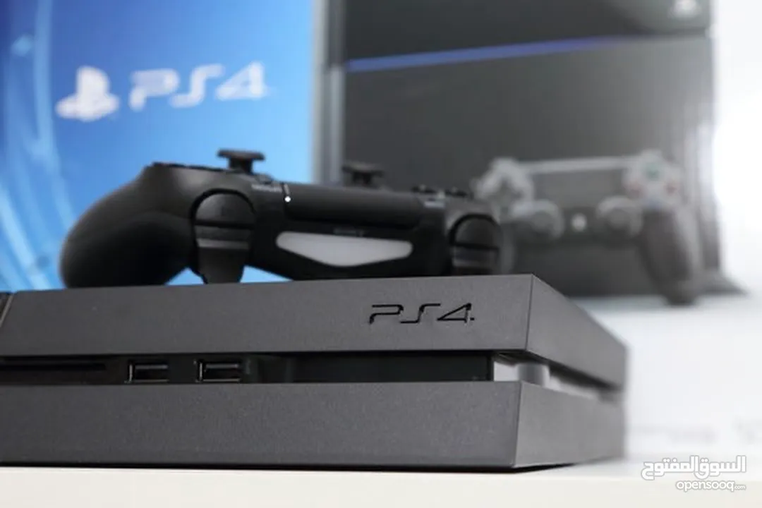 بلايستيشن PS4 مستعمل بحالة ممتازة مع يد اصلية + هدية يد كوبي ون ومعجون جديد للمعالج