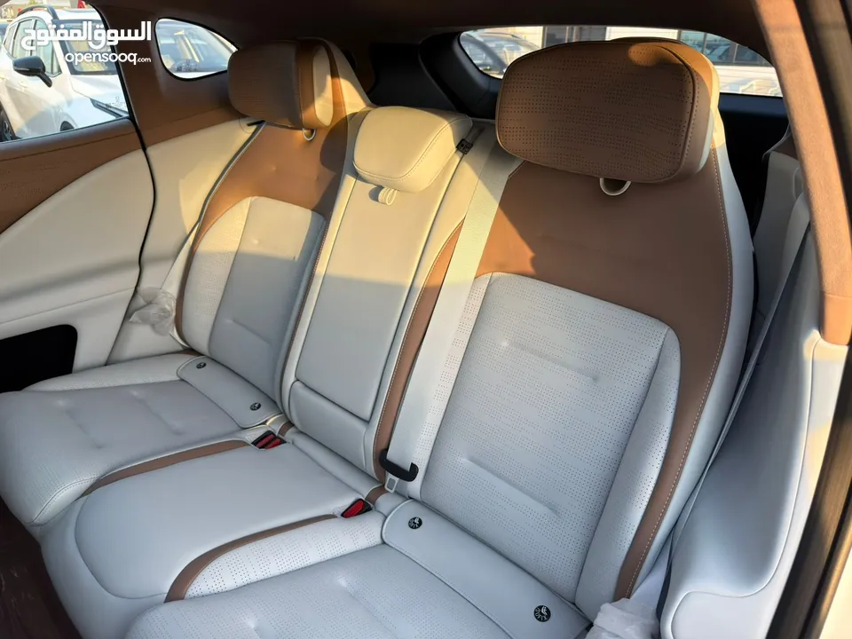 Avtar 07 plug in hybrid max edition 2025