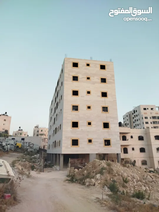 شقه للبيع مساحة 140م بإطلاله  مميزه