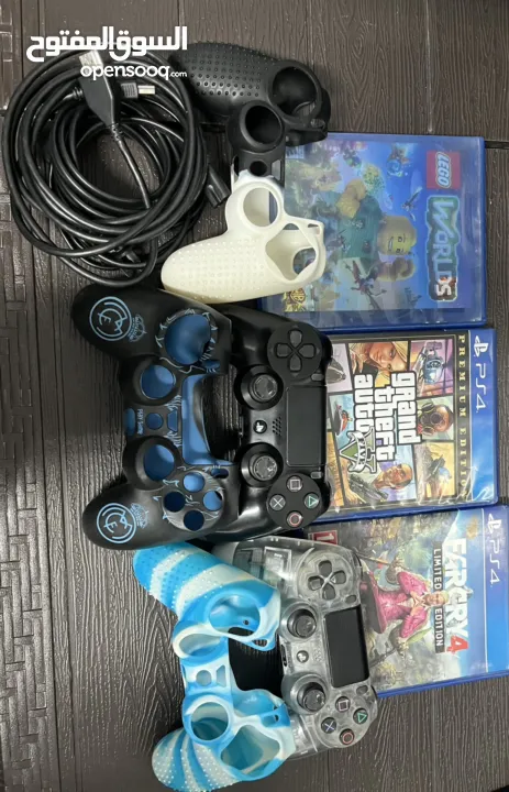 بلايستيشن sony 4 slim مع ايدتين و 3 كفرات و 3 ألعاب و جميع الملحقات الأصلية استعمال خفيف