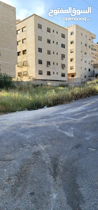 قطعة أرض سكنية للبيع بطبربور على شارعين معبدينقرب جامعة العلوم الاسلامية