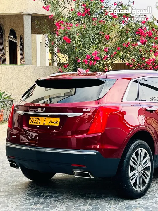 كاديلاك XT5 2018 فل مواصفات بحالة الوكالة