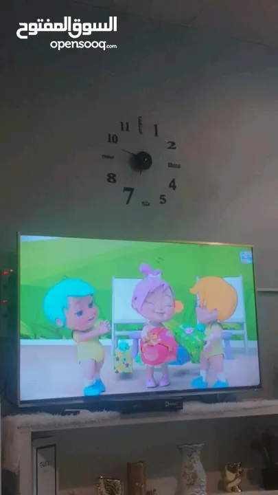 ساعة حائط 3d مصنوعة من لاصق المرآة الاكريليكية للزينة وتزيين غرف معيشة مع عقارب وتعليقة