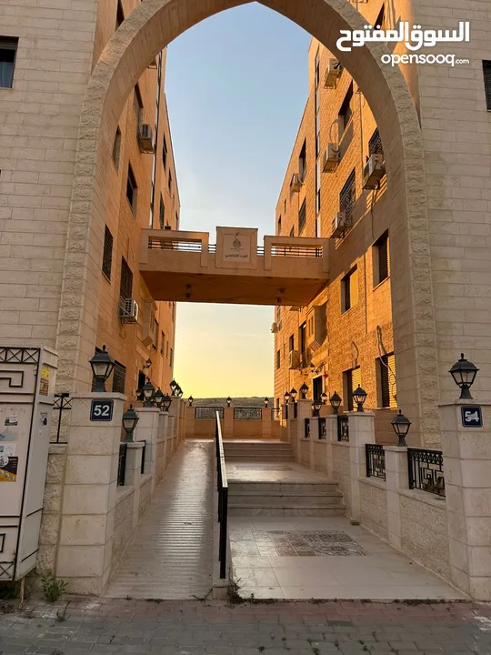 للبيع  شقة فاخرة جديدة كليًا – ضاحية الريحان  عمارة البيت الأندلسي 2