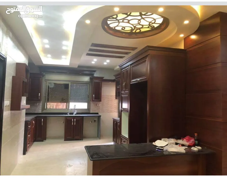 شقة للبيع في مدينة نابلس - اول شارع تل قرب محلات السيد تقريبا وصيدلية اوكسجين