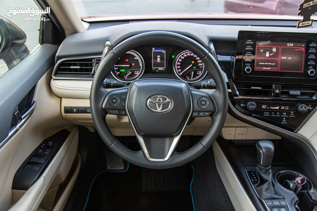Toyota Camry Gle 2021   السيارة بحالة الزيرو و قطعت مسافة 1,800 كم