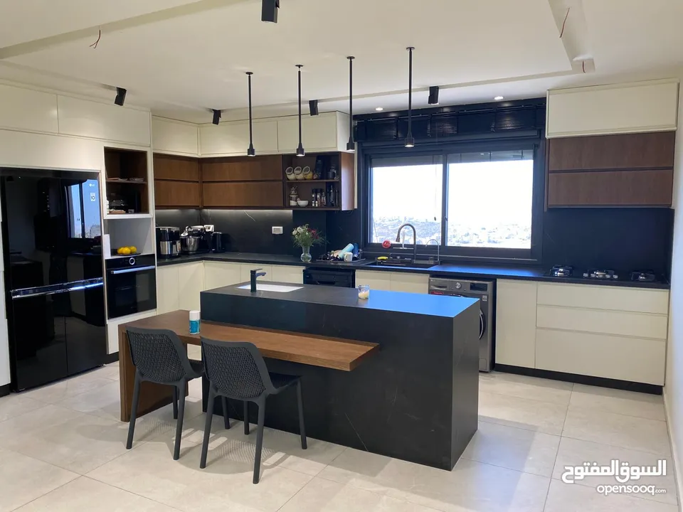 شقه للبيع في بيرزيت