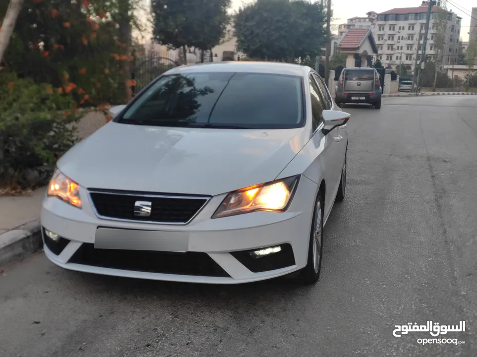 سيات ليون اكسلينس بالكرتونة محرك 1500تربو بنزين اتوماتيك