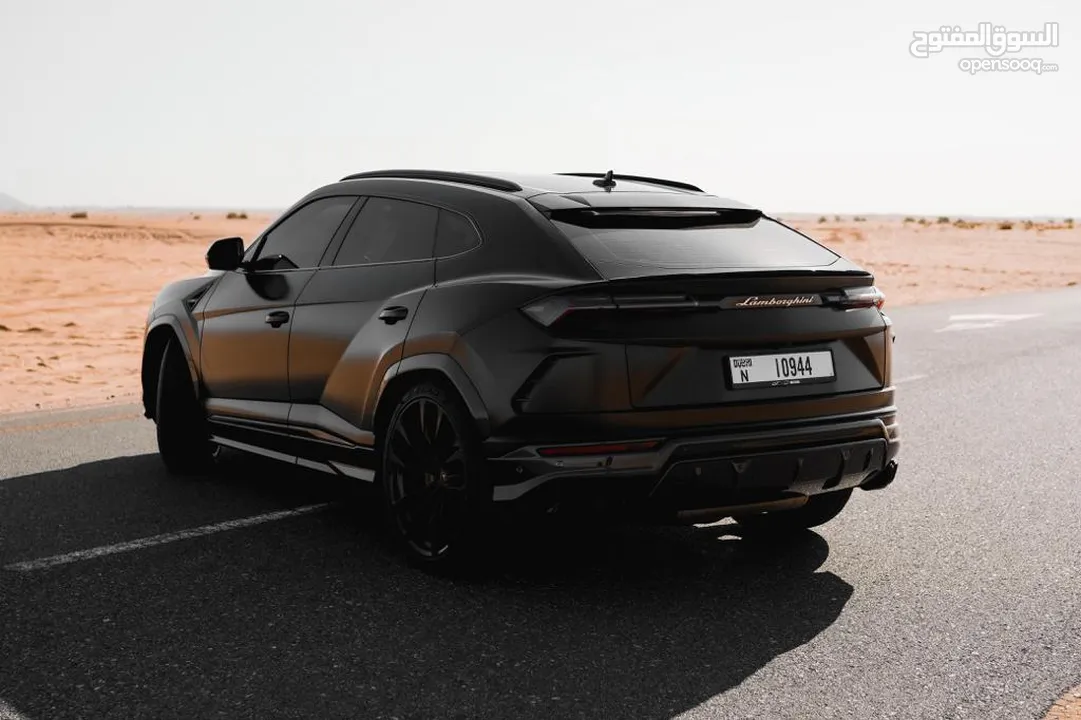 Lamborghini Urus 2021 Black