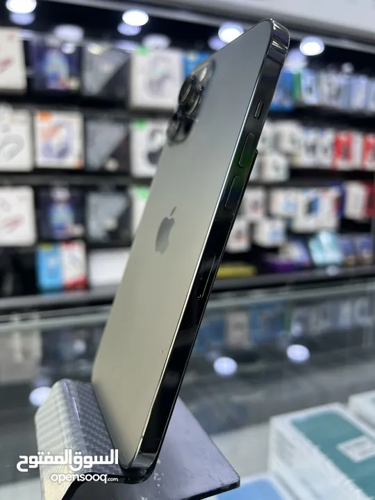 iPhone 12 Pro Max (128 GB) ايفون 12 برو  ماكس مستعمل بحالة ممتازة غير مفتوح او مصلح نهائيا كفالة محل