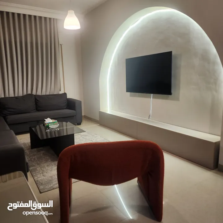 من المالك مباشره شقه استوديو مفروش للاجار غرفه وصاله ومطبخ وحمام ( للعائلات فقط )