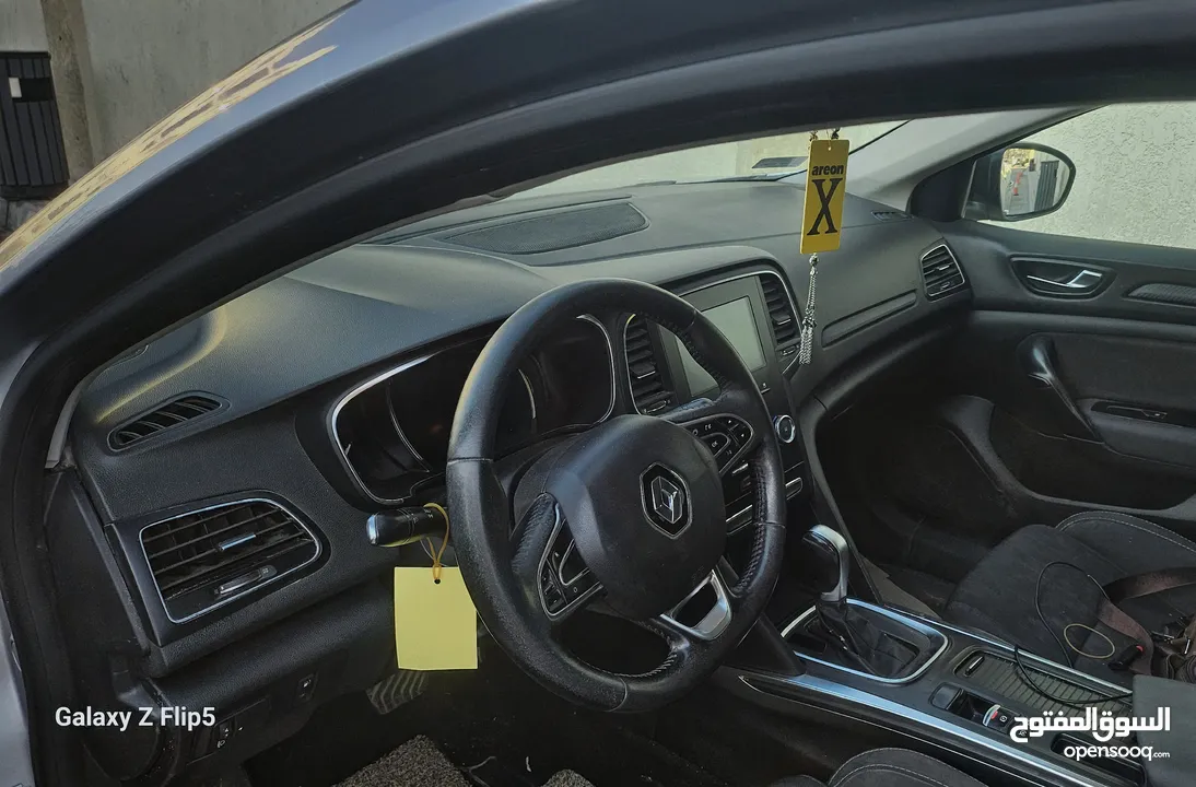 رينو ميجان اقتصاديه وبسعر مميز