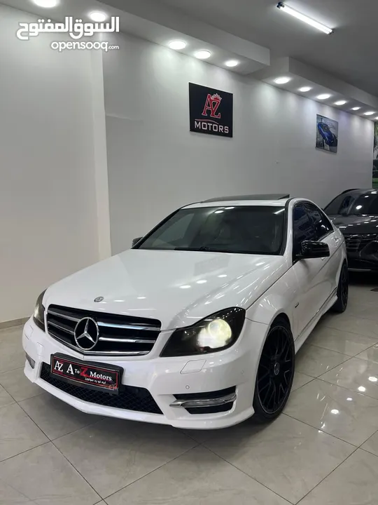 للبيع بسعر حرق كاش او نص بنص  مرسيدس C250 فل الفل فتحه سقف كراسي كهرباء بصمه ابواب وبصمه تشغيل.