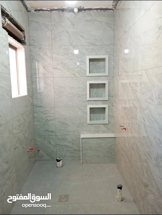 بلاط بجميع انواعه تسليم هندسه  نصل لكم أينما كنتم