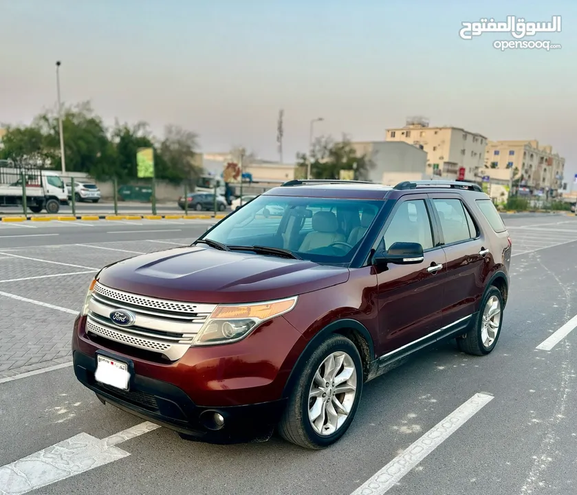 Ford Explorer 2015 XLT excellent condition