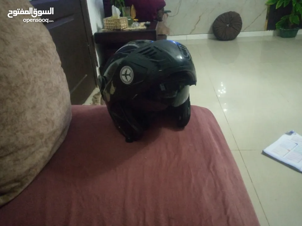 خوذه دراجه ناريه