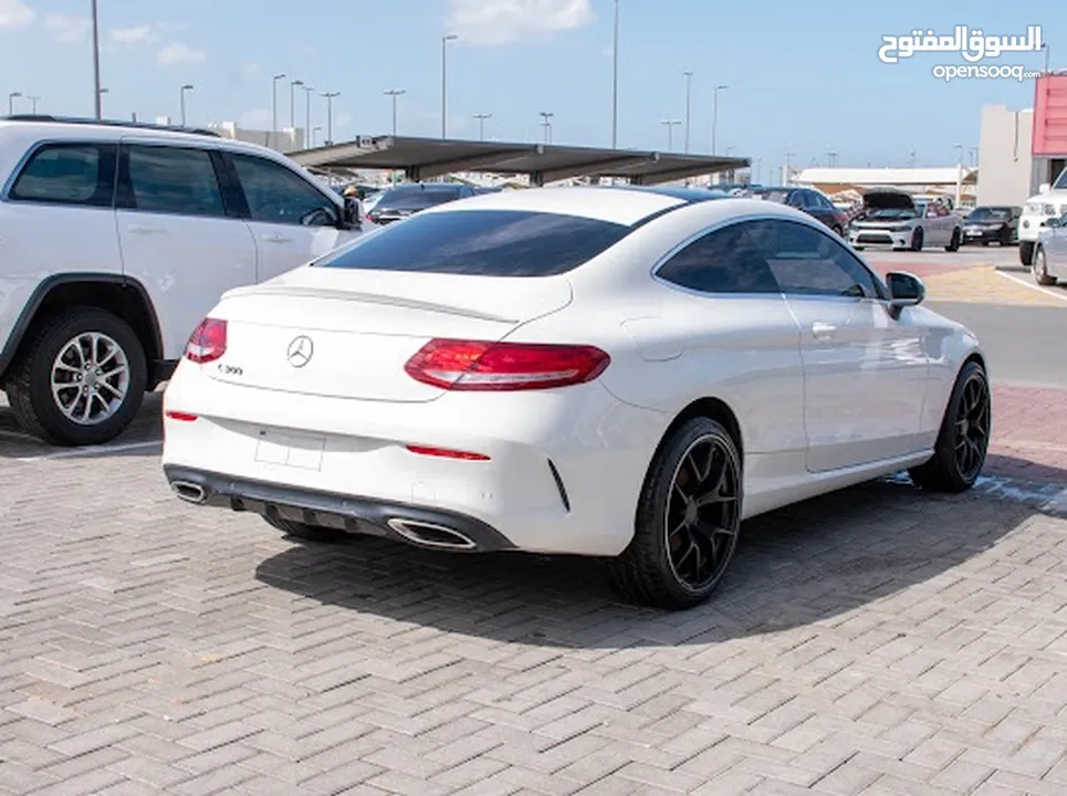 Mercedes c300 coupe 2017 very clean
