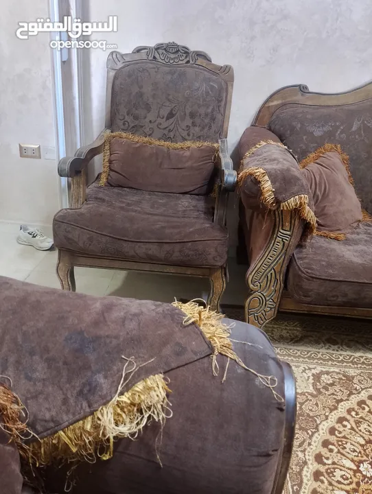 طقم كنب وطقم فراش للبيع