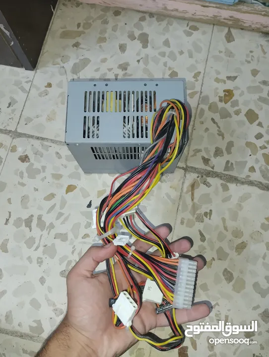 قطع للبيع (رامات ddr2/ بور 300W/ مروحة معالج)