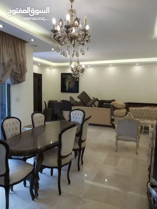 شقة ارضية مميزة للبيع 4 نوم في عبدون
