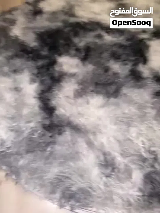 سجادة فرو رصاصية