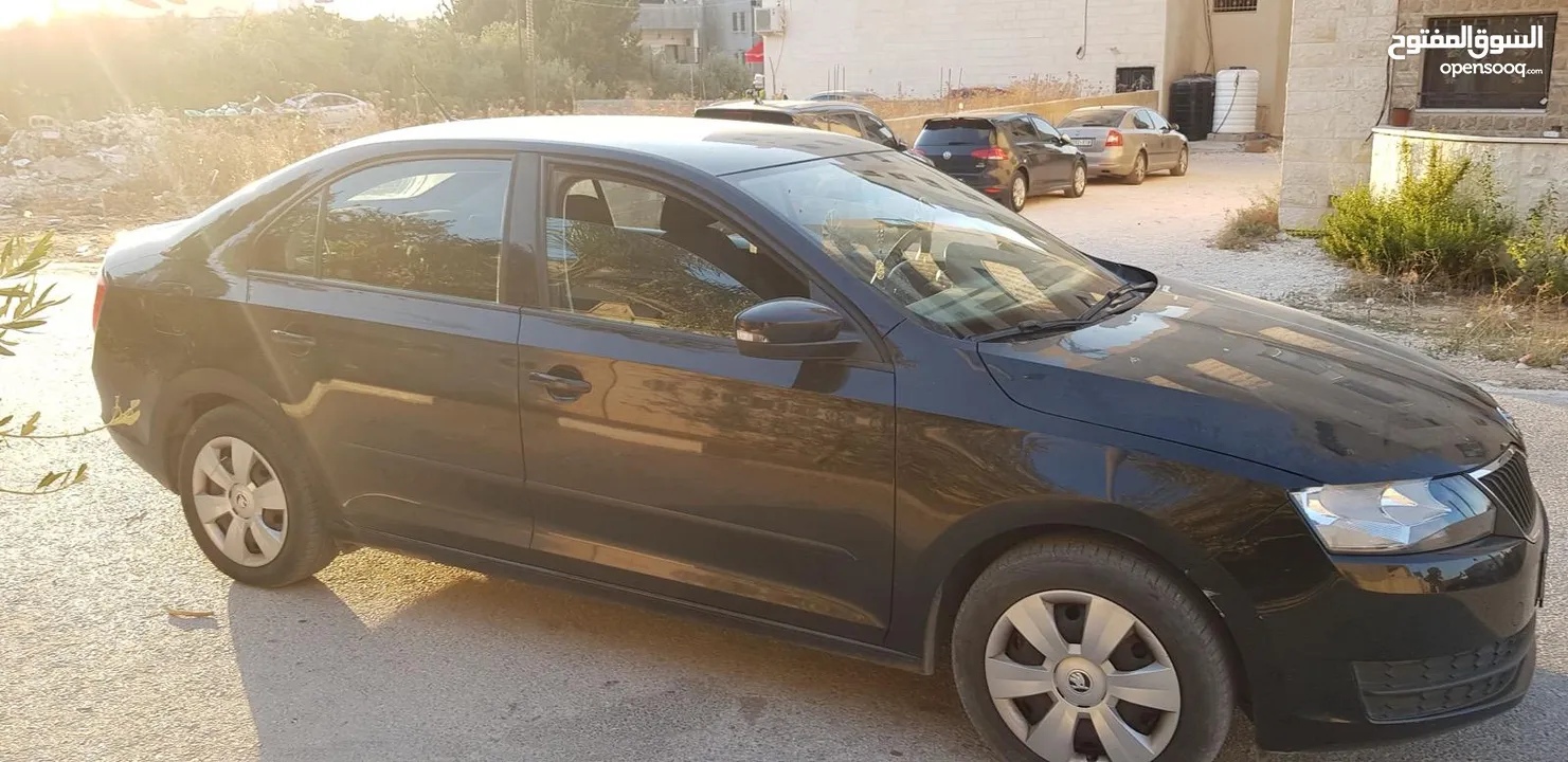 سيارة سكودا رابيد 2016
