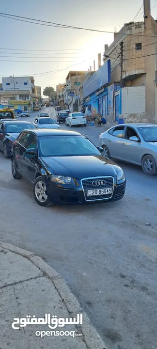 Audi A3 حبه نظيف وممتازه وما بتتعبك بس انا محتاج ابيعها