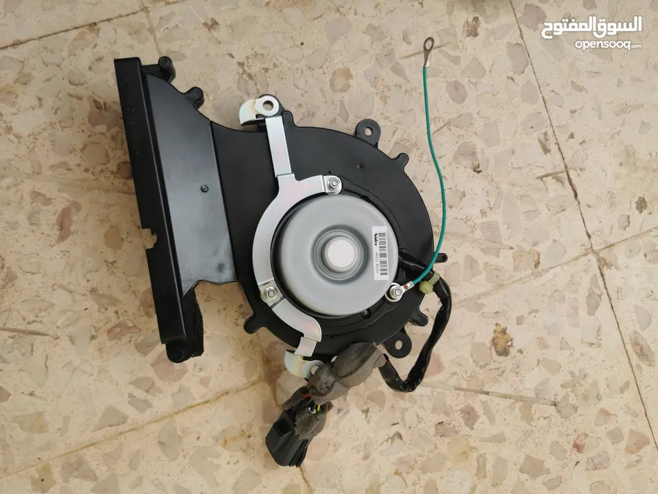 قطع فورد سكيب 2006 هايبرد من الحرة البيع كامل القطع