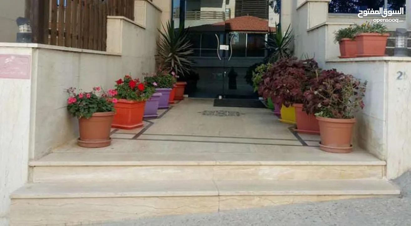 شقة مميزة - مرج الحمام - 4نوم 2ماستر - 220م