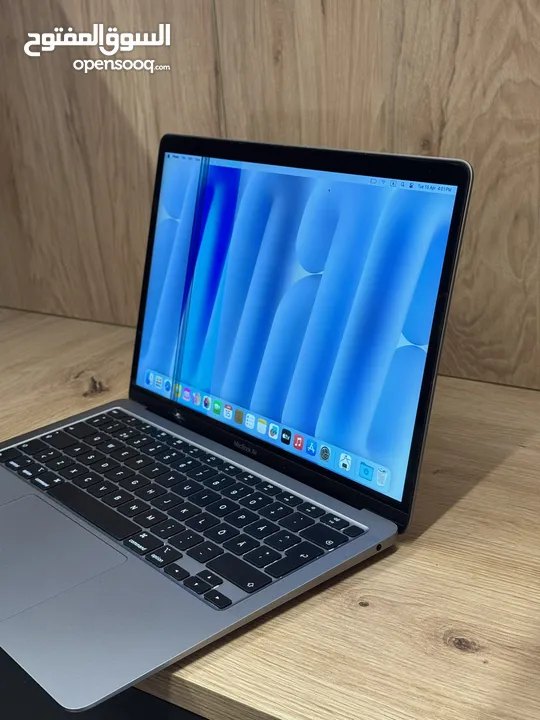 MacBook Air 2020 خط بالشاشة (Mac Mini)
