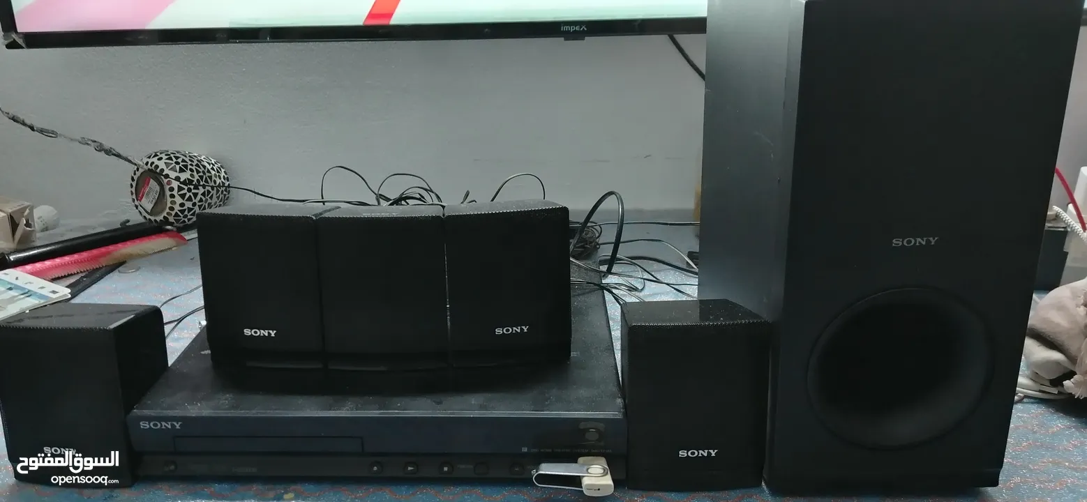 SONY HOME THEATRE WITHH 5 SPEAKERS AND 1 WOOFER