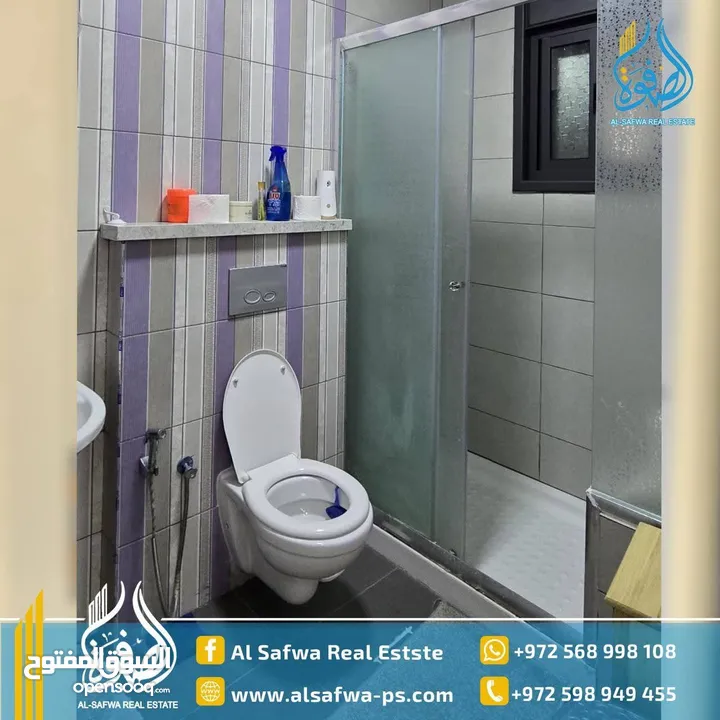 شقه مميزة جدا مفروشه للايجار موقع استراتيجي قرب بلديه رام الله قريب من كل الخدمات مع ترس