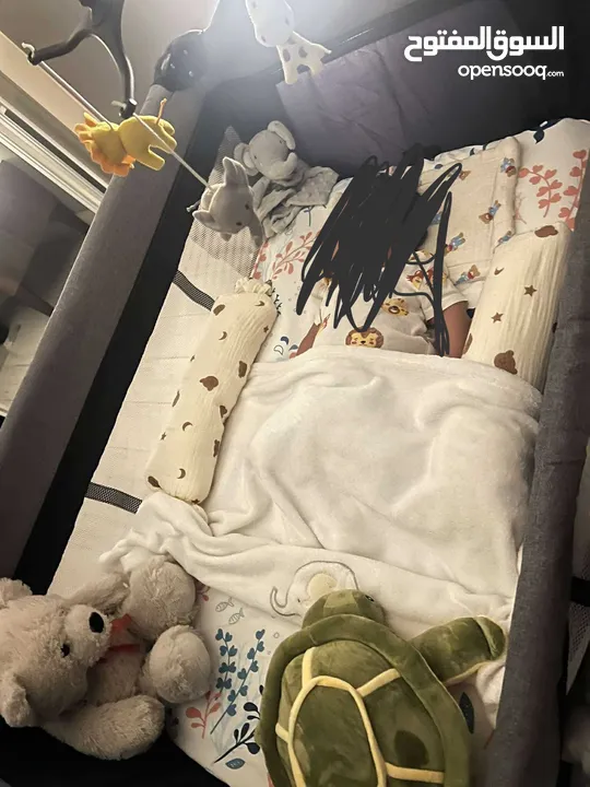 4 in 1 co sleeper and travel cot with changing station.