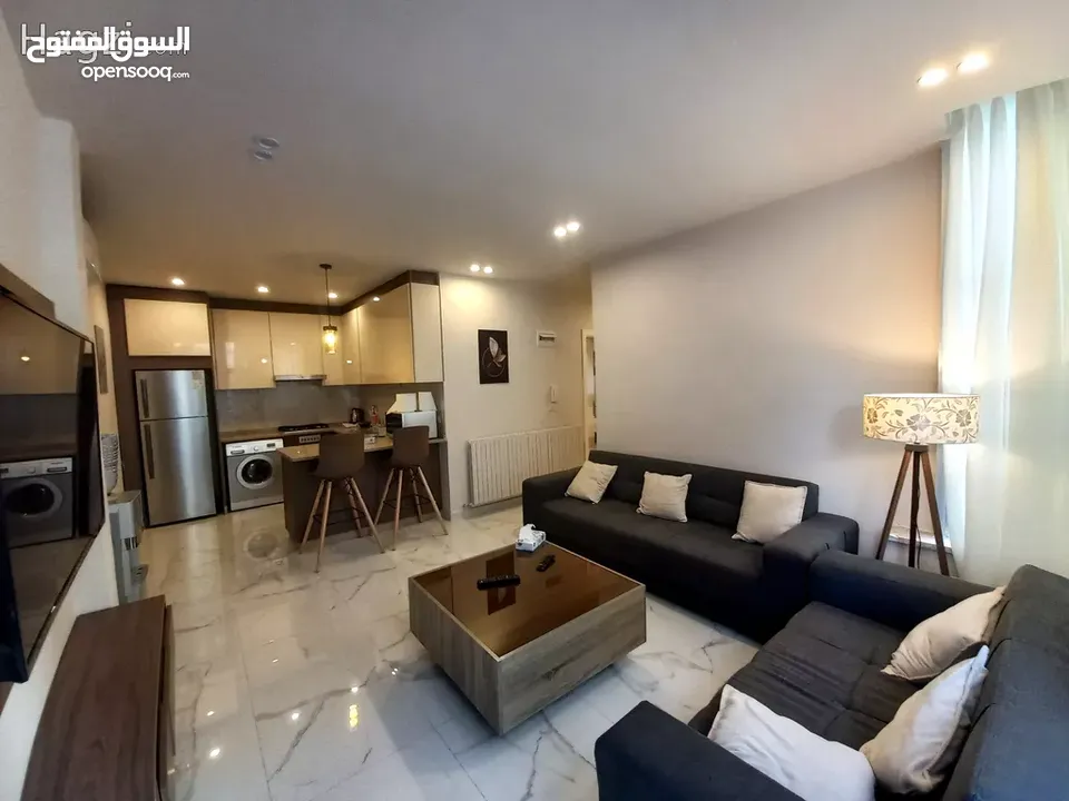 شقة مفروشة للإيجار 80م2 ( Property 17865 )