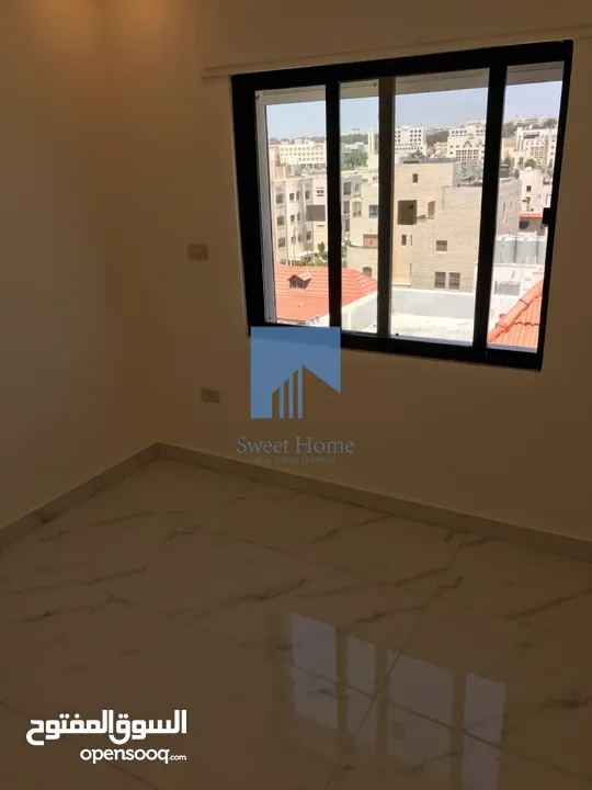 شقة فاخرة للبيع في الجندويل طابق ثالث مع روف دوبلكس 131م تشطيب سوبر ديلوكس لم تسكن