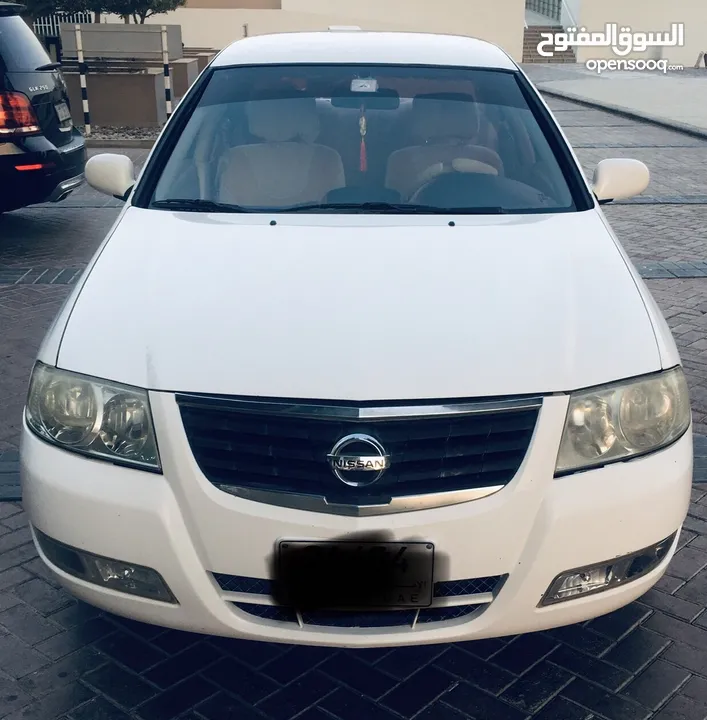 Nissan Sunny 2012