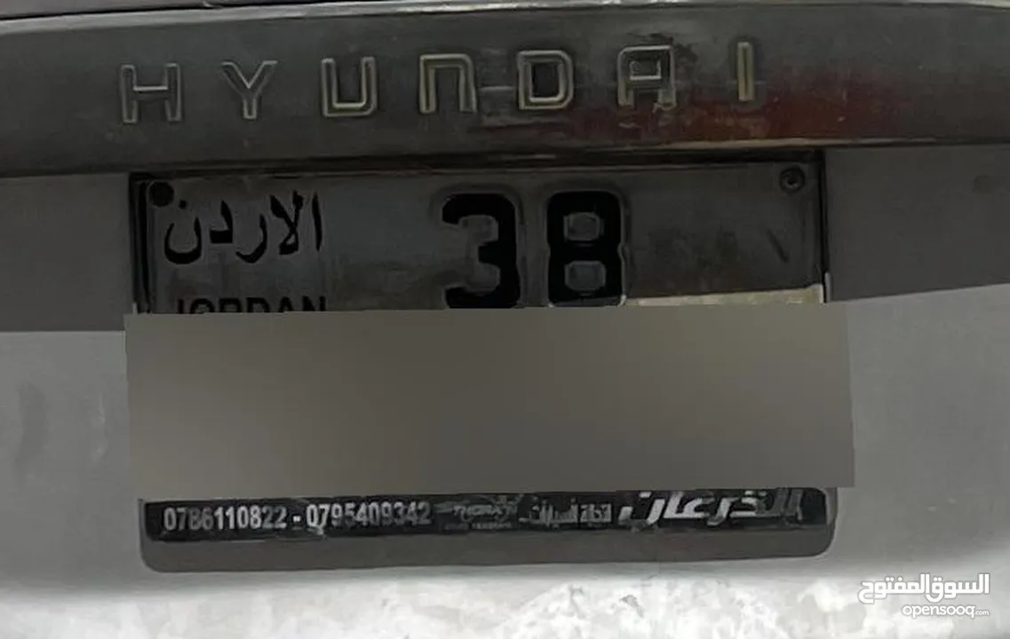 باص هونداي H100 2001 مع الرقم