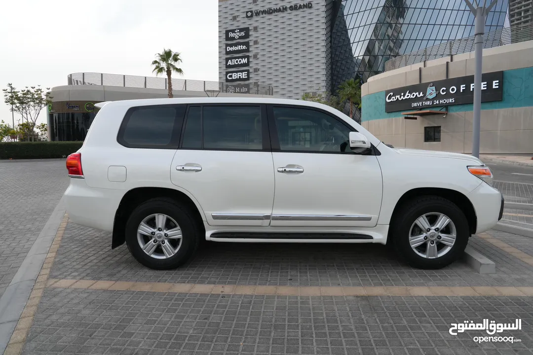 Toyota Land Cruiser VXR 5.7