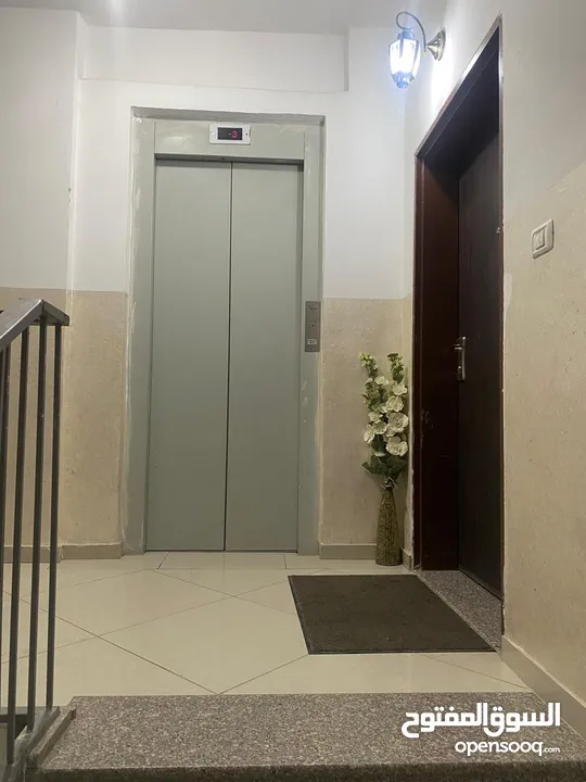 شقة مميزة سوبر ديلوكس طابو 162متر مربع في موقع حيوي على الشارع الرئيسي مع اطلالة رائعة على ثلاث جهات
