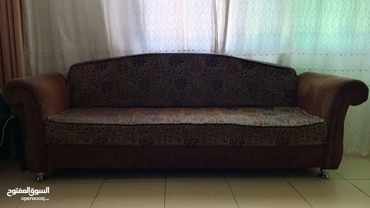 متفرقات للبيع بداعي السفر