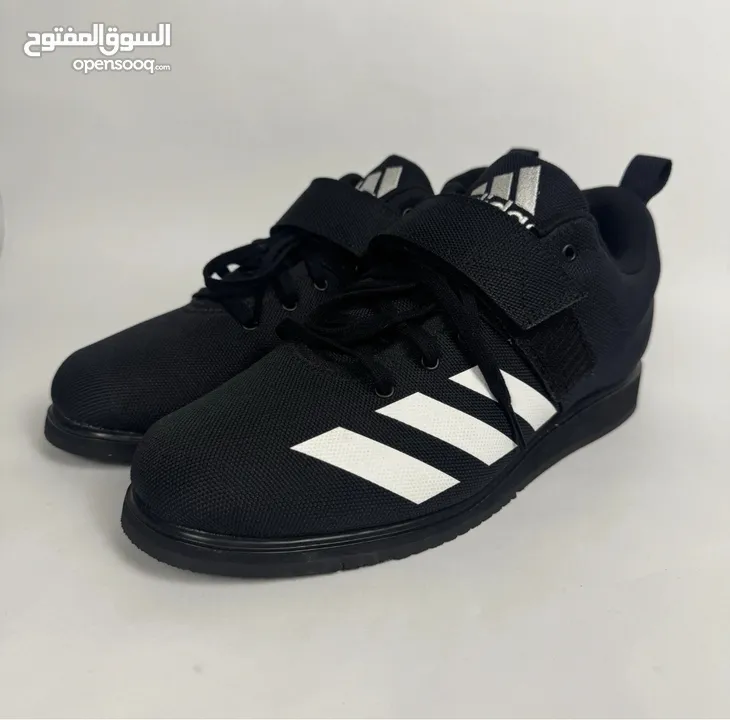Adidas حذاء رفع الأثقال
