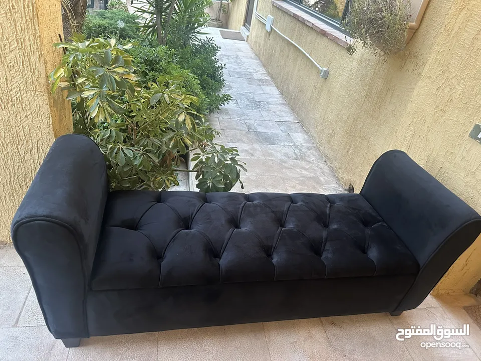 طقم كنب جلد اسود matt 3 قطع السعر. 280 دينار