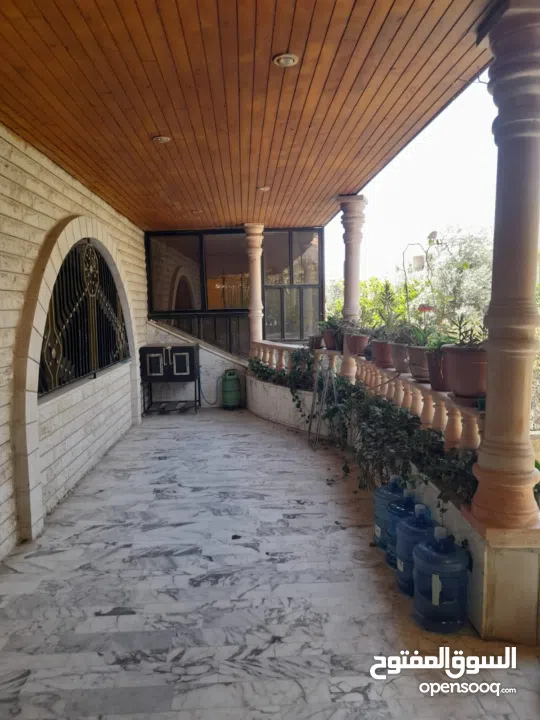 شقة ارضيه للبيع .. الاردن الزرقاء حبل طارق