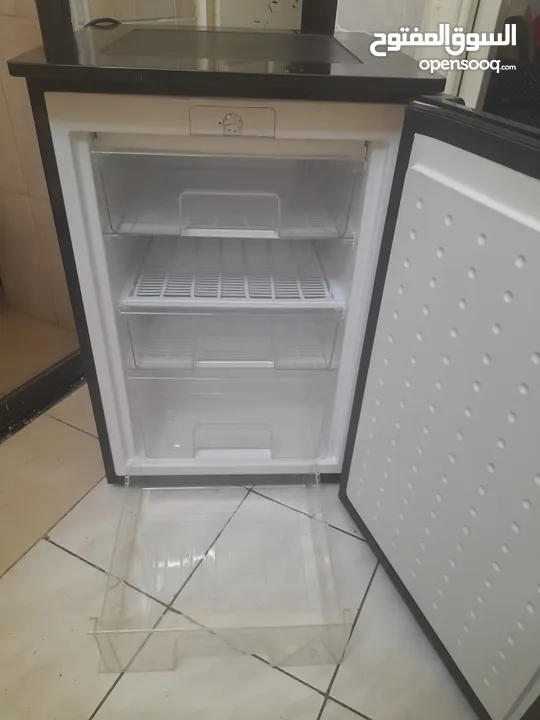 فريزر منزلي 90لتر. 40db