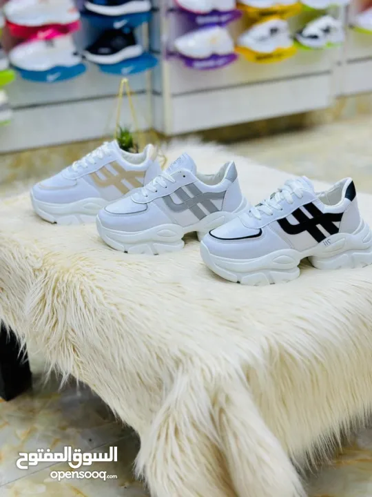 أحذية بسعر العرض