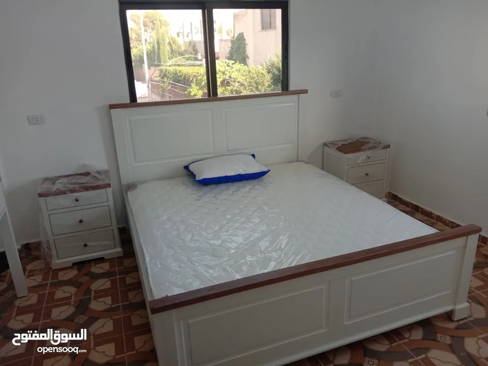 اتخوت مجوز خشب لاتيه 18م عادي او بكس مجوز مفرد ونص مفرد البيع بدون فرشه مع إمكانية تغير الون كفاله 5